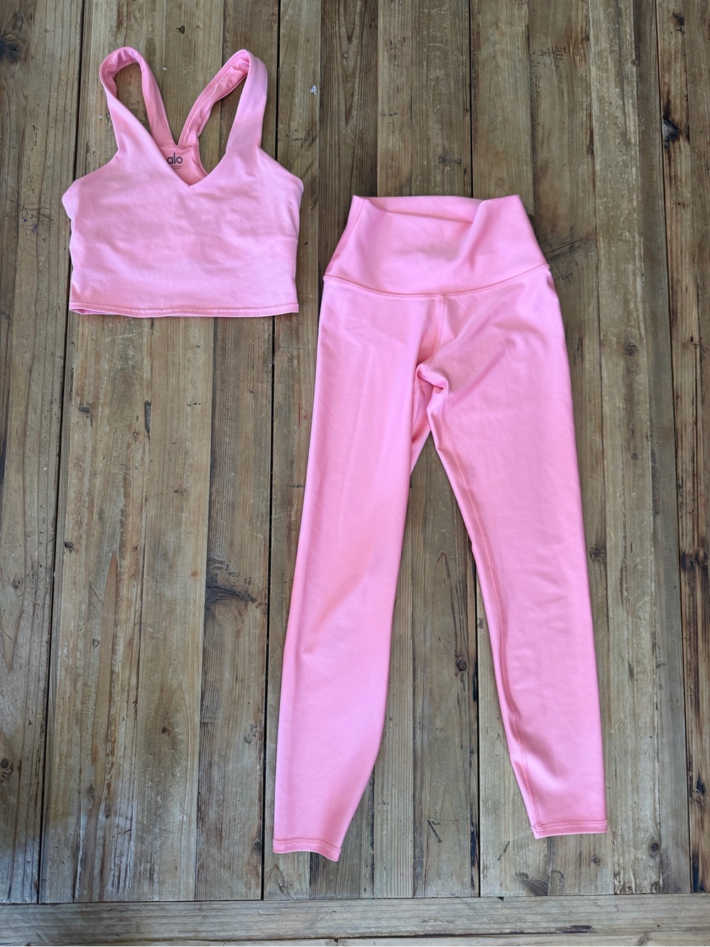 ALO Yoga Pink Set